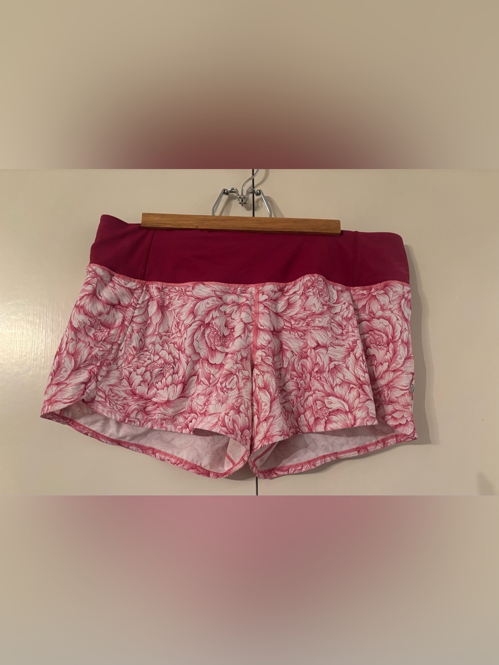 lululemon athletica White Star Ruby Running Shorts